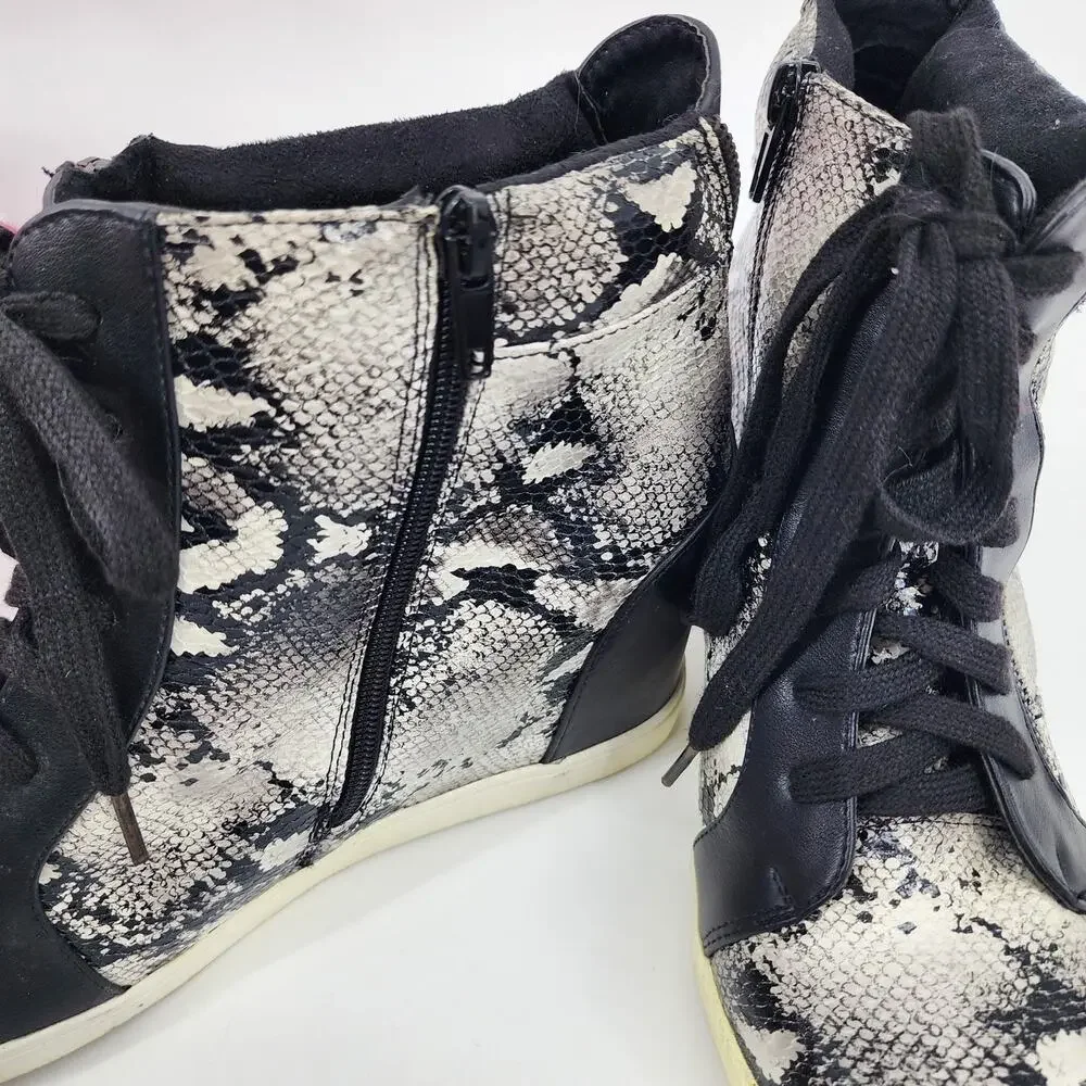 torrid women’s snakeskin